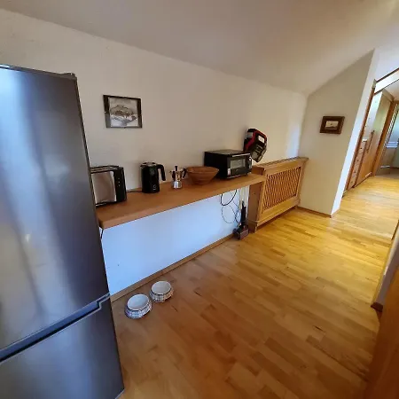 Gemutliche Blockhutte 1 Hektar & 300 M² Garten Holiday home