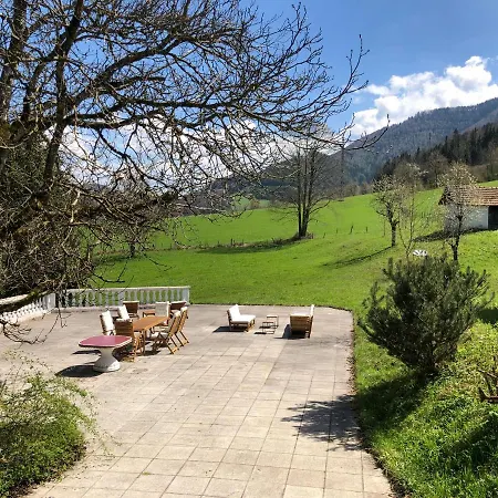 Gemutliche Blockhutte 1 Hektar & 300 M² Garten Holiday home Brettl